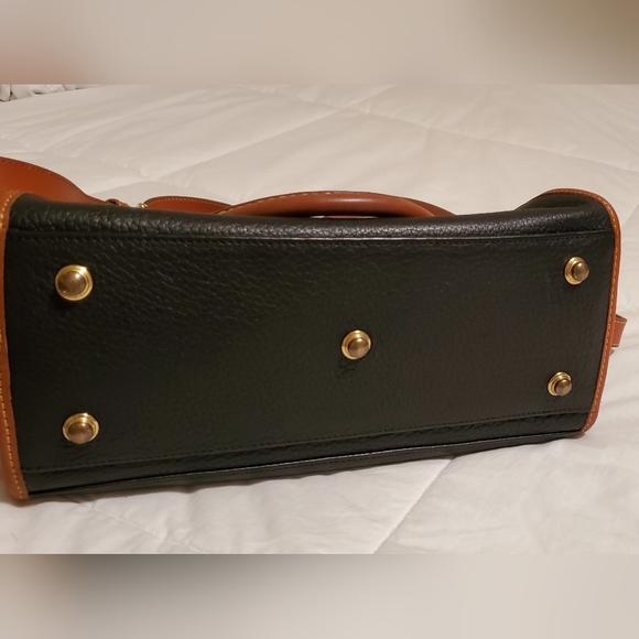 Vintage Dooney & Burke Leather Purse - Picture 9 of 9